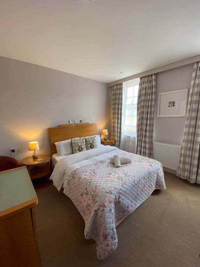 The Antelope At Upavon Otel Dış mekan fotoğraf
